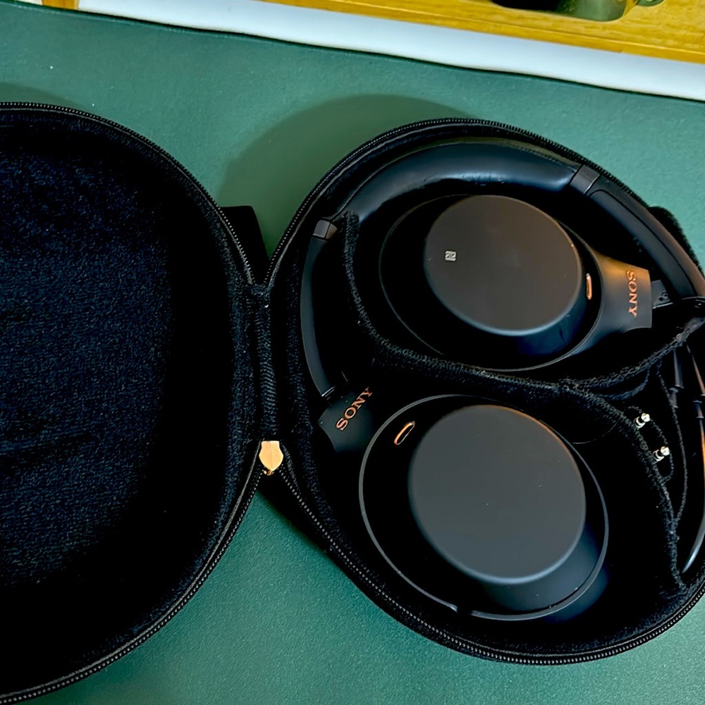 Sony Headphones in black color. Has all included items in photo.